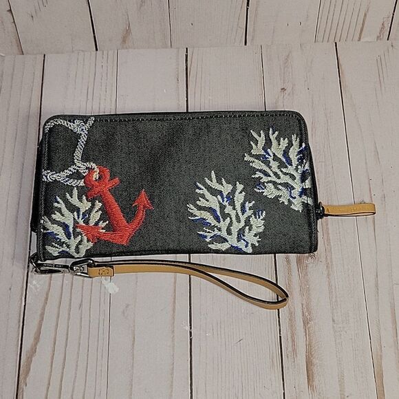 Vera Bradley RFID Beach Zip Around Wristlet Wallet  Shore Thing Coral Anchor - Picture 1 of 14